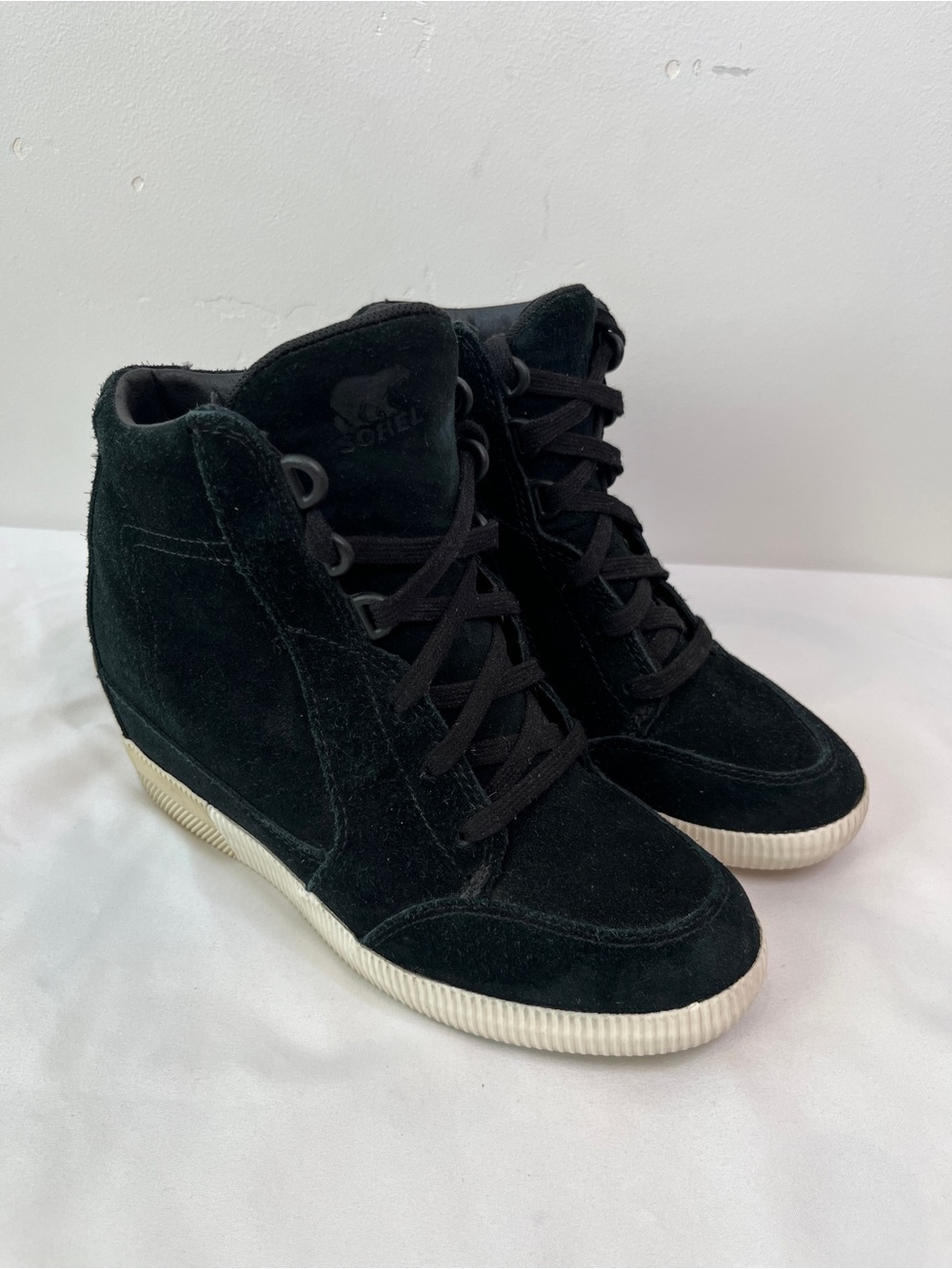 Sorel Out N About Black Suede Wedge High Top Sneaker Boots Womens 5.5 NL4443
